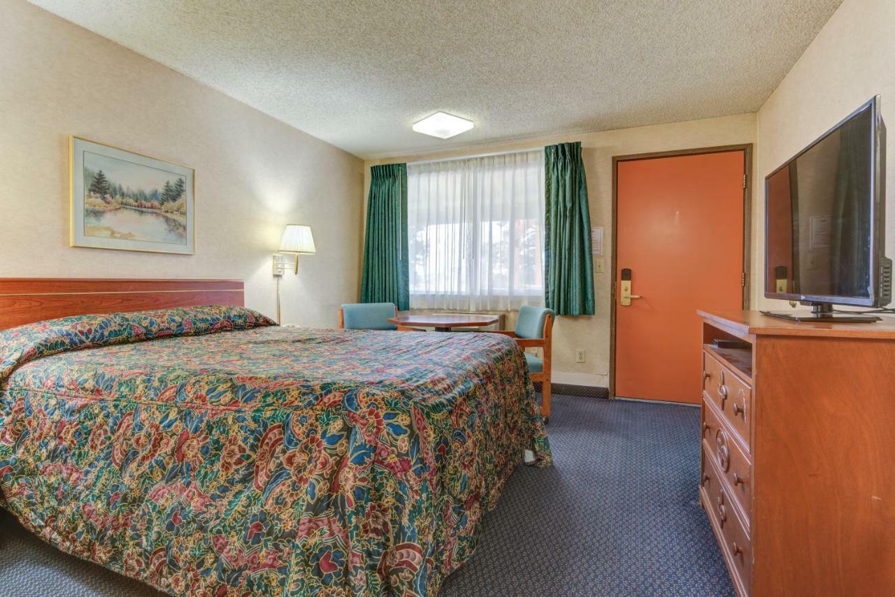 Redmond Inn Экстерьер фото