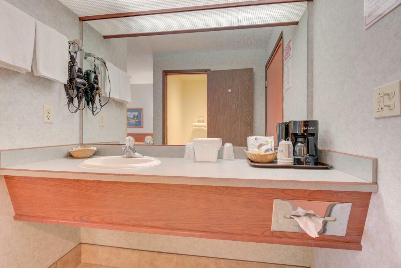 Redmond Inn Экстерьер фото