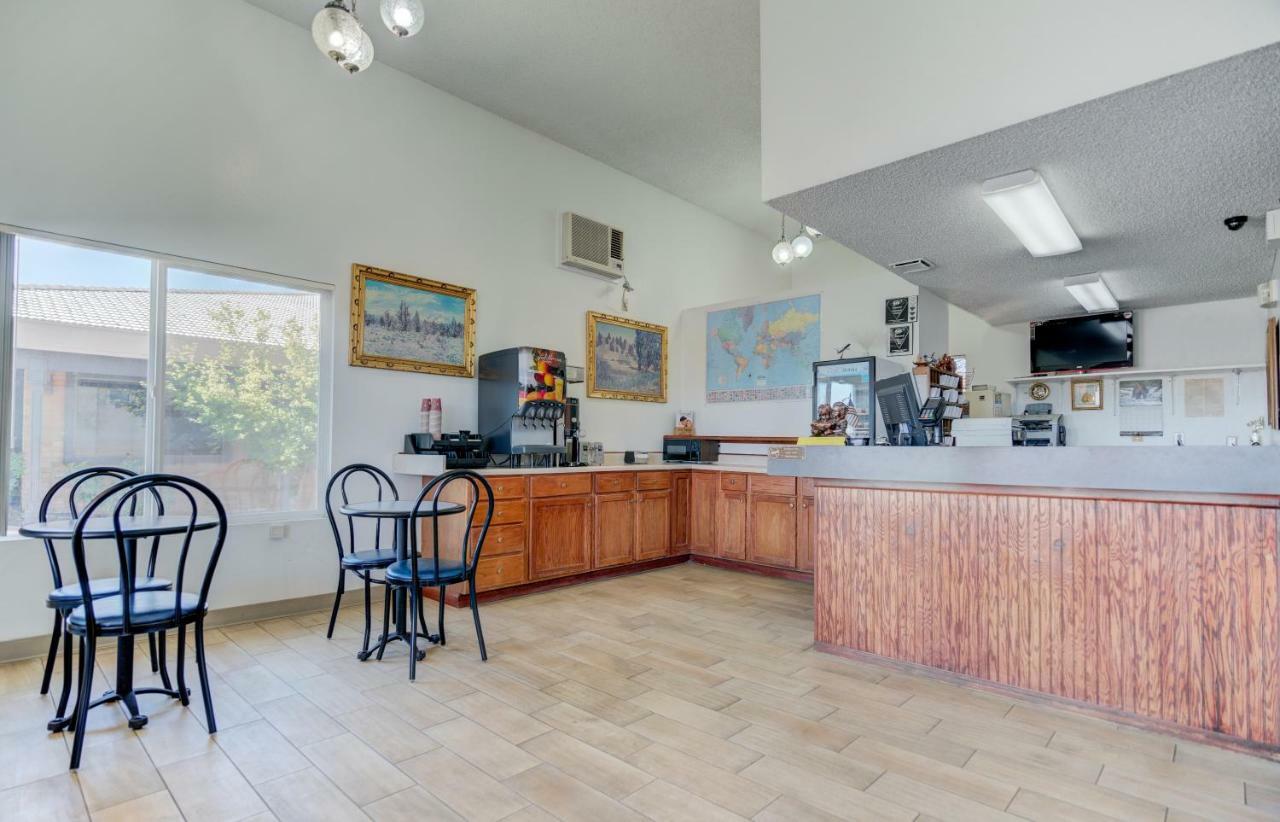 Redmond Inn Экстерьер фото